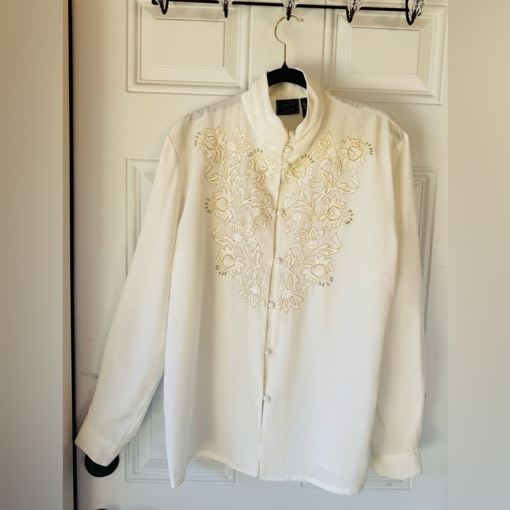 Laura Scott Cream Floral Embroidered Shirt